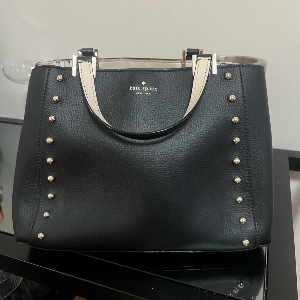 Lightly used Kate spade purse